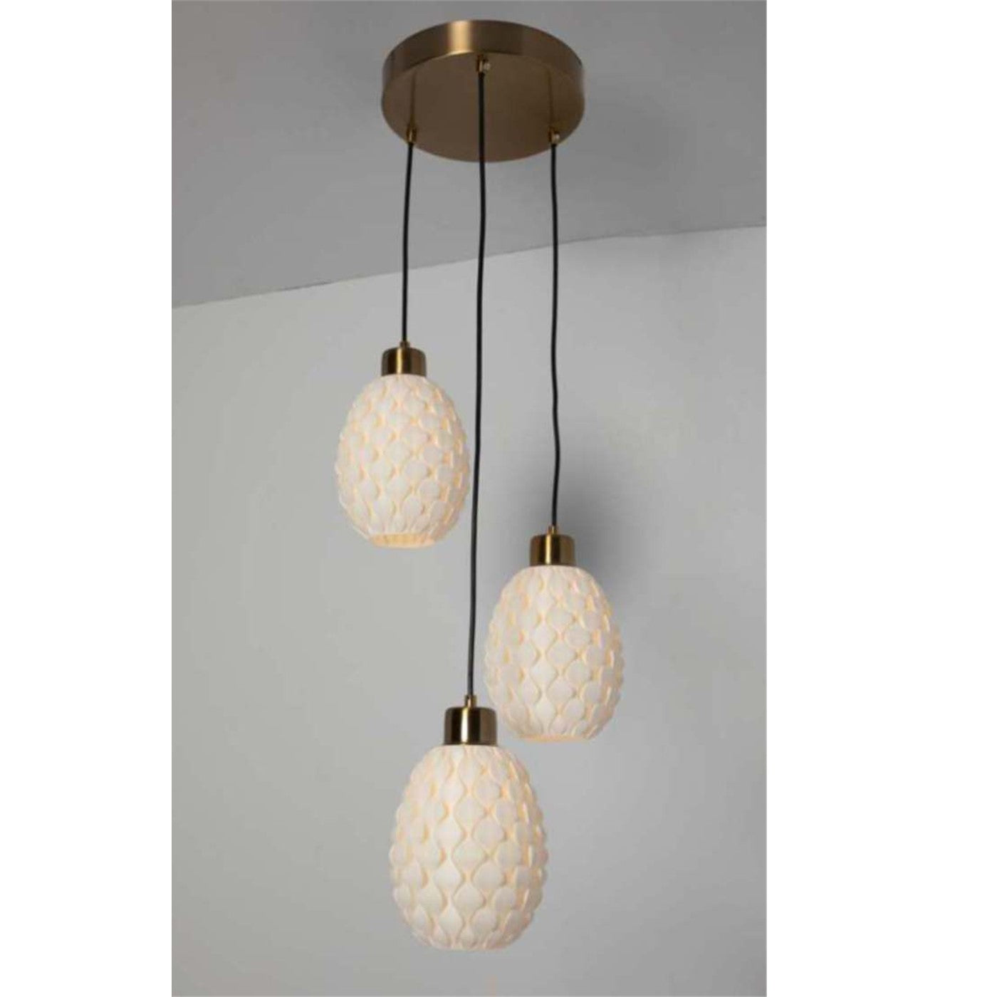 1652-3P Cluster hanging