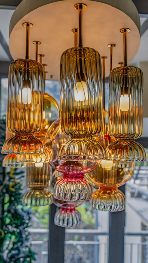Sovereign Ember Glass Cluster Chandelier – An Antique-Inspired Statement for Dining & Foyer Spaces
