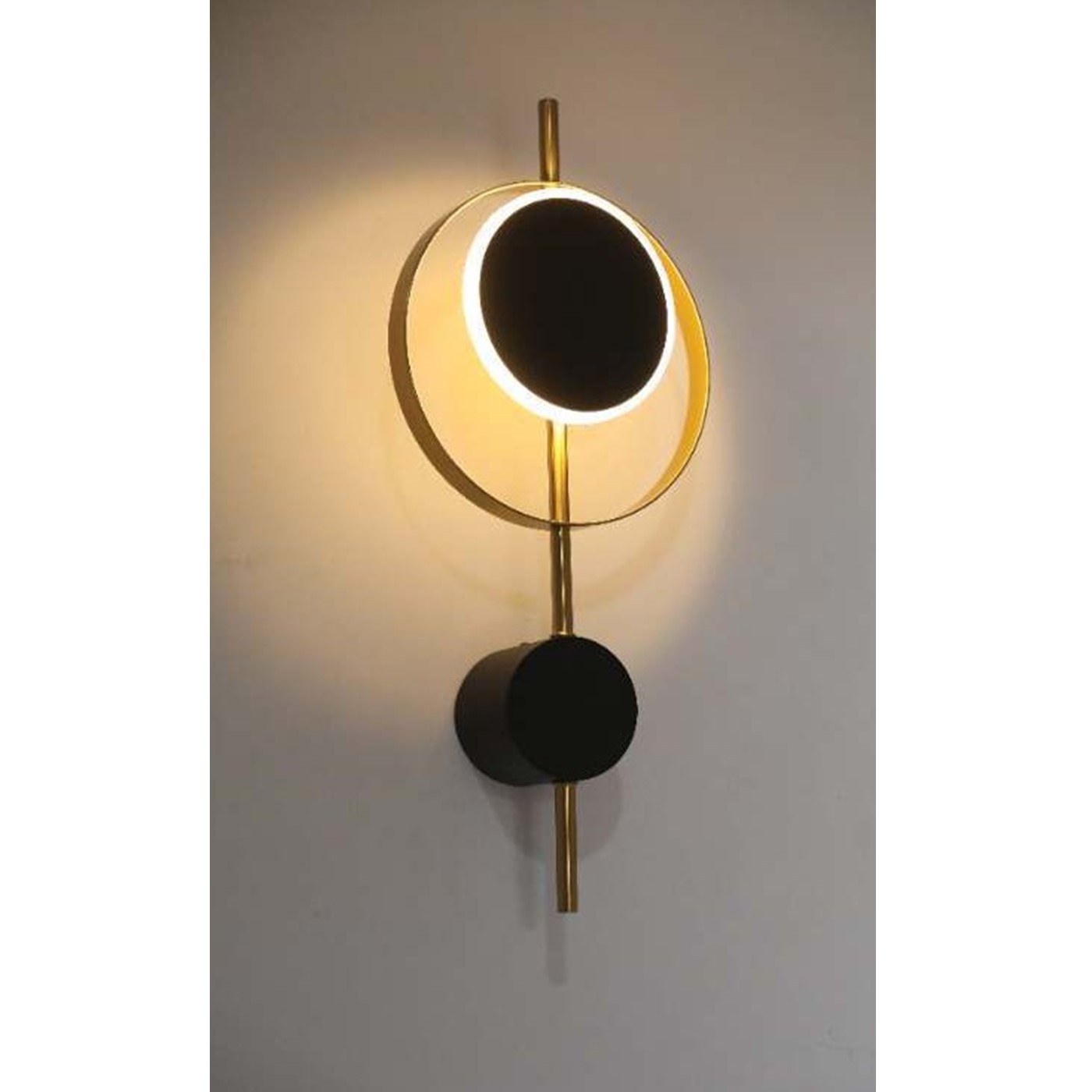 6810-W Luxury Wall light