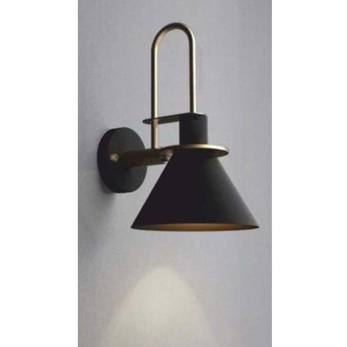 8080-1BK Modern Wall Light