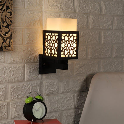 Marrón Brown Wood Wall Light - 838-1W-CFL-HALO - Included Bulbs