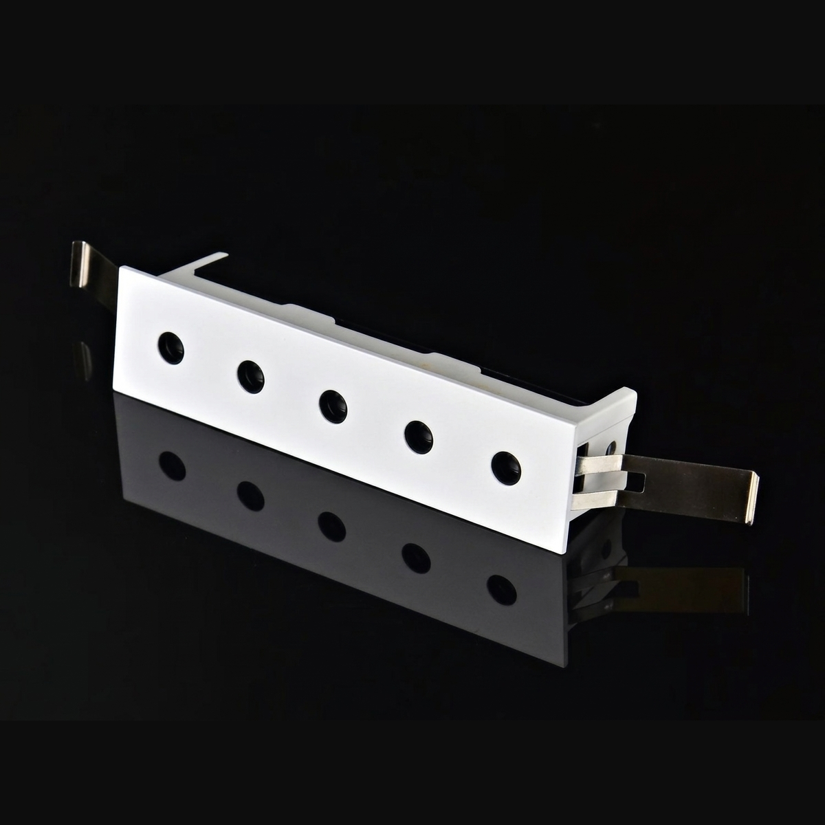Eliante Recessed Linear Spotlight – White, 10W (GCL-34)
