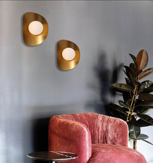 JS-GL-9670-W - Antique Brass Metal & Glass Modern Wall Light