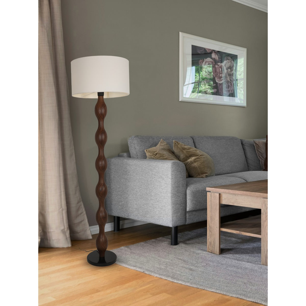 055-WD 1XE27 Floor Lamp