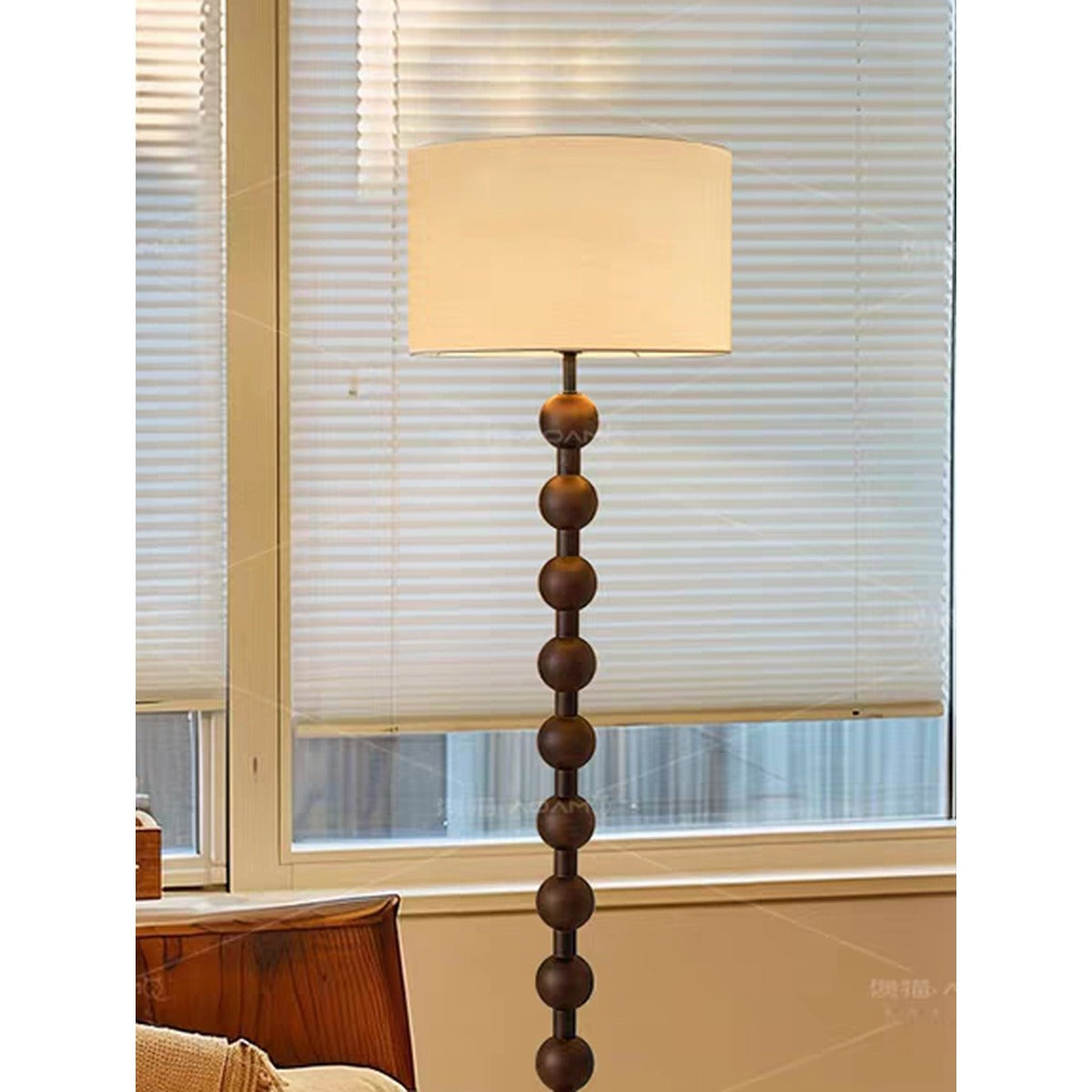 807-F 1XE27 Floor Lamp