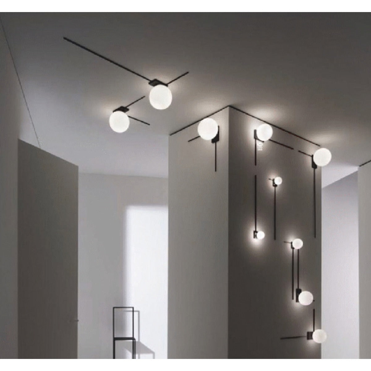 JS-GL-5233-1 - BLACK METAL Glass Ball Wall Light