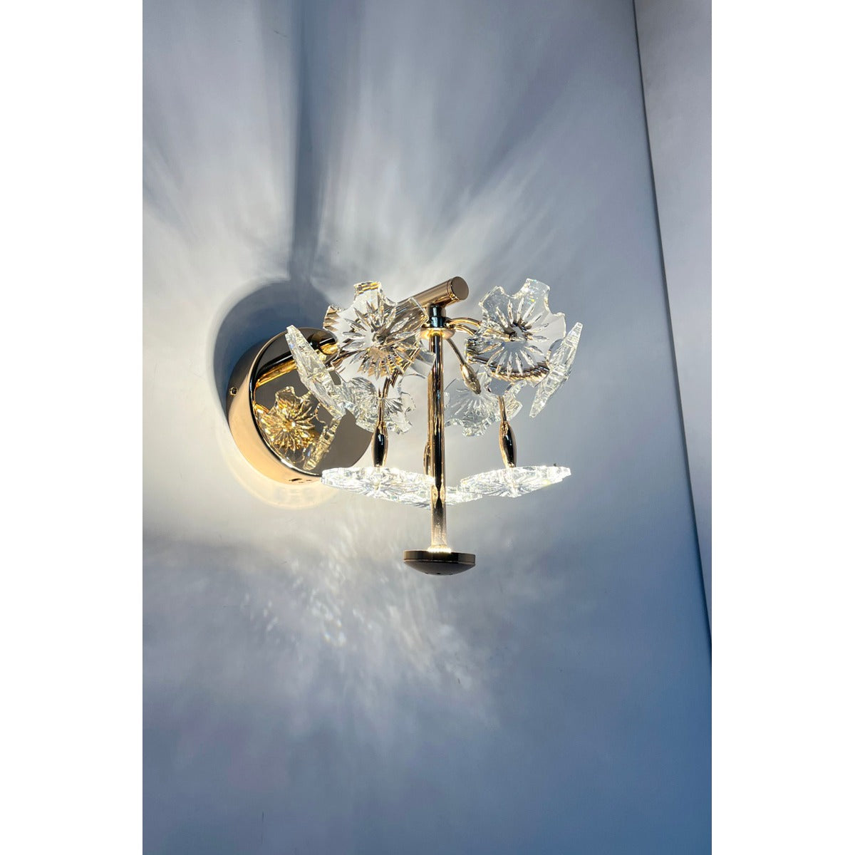 JS-GL-1047-W - French Gold Metal & Crystals Crystal Wall Light