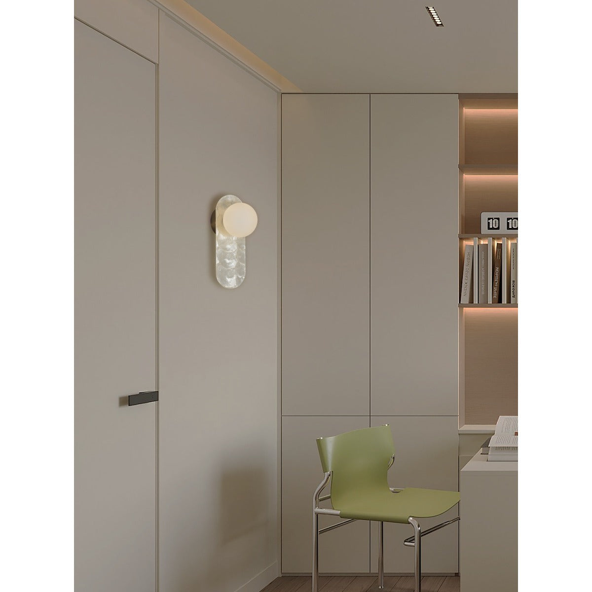 2004-W 1XG9 Wall Light