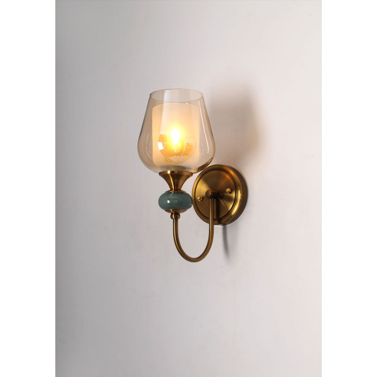 5225-1 1XE27 Wall Light