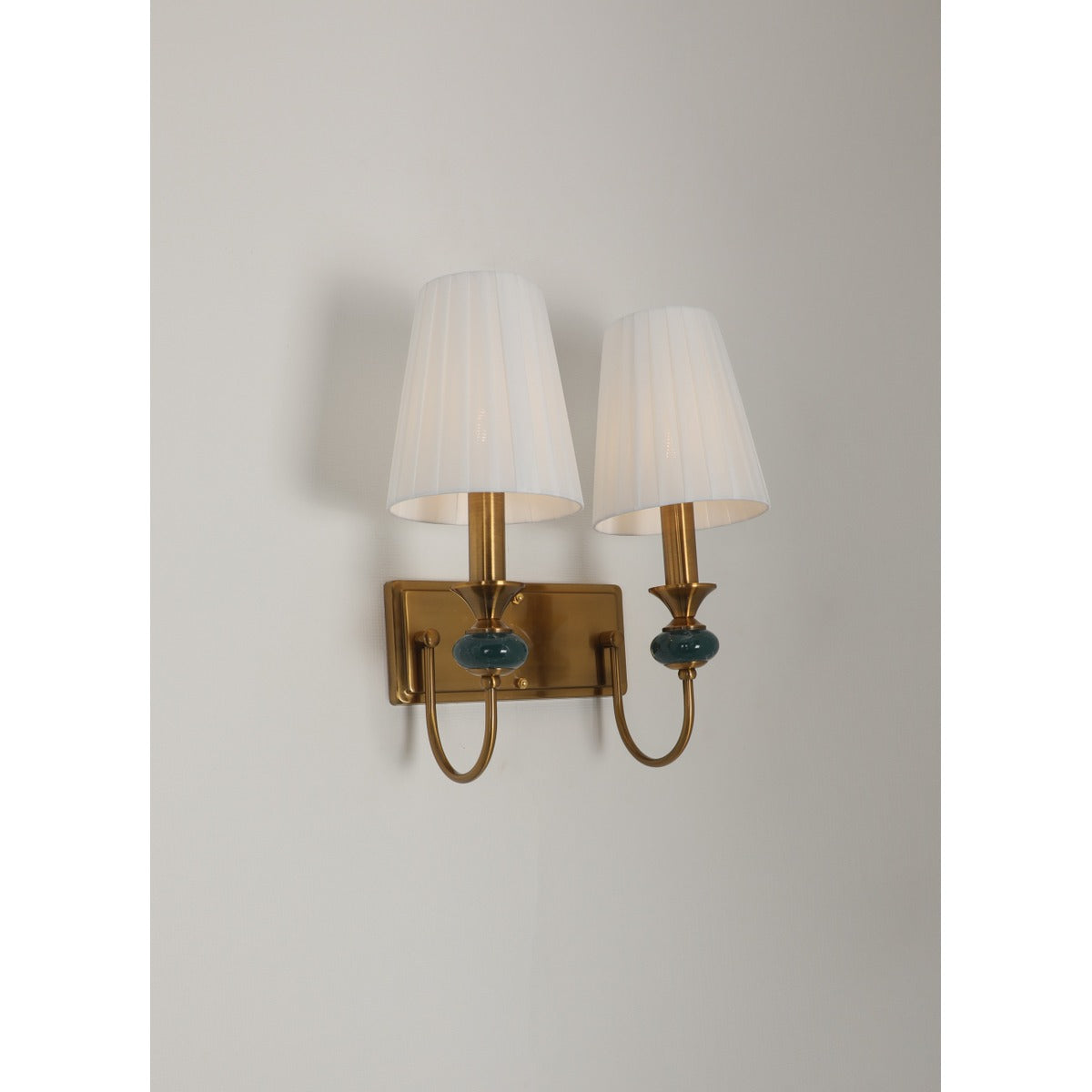 5228-2 2XE14 Wall Light