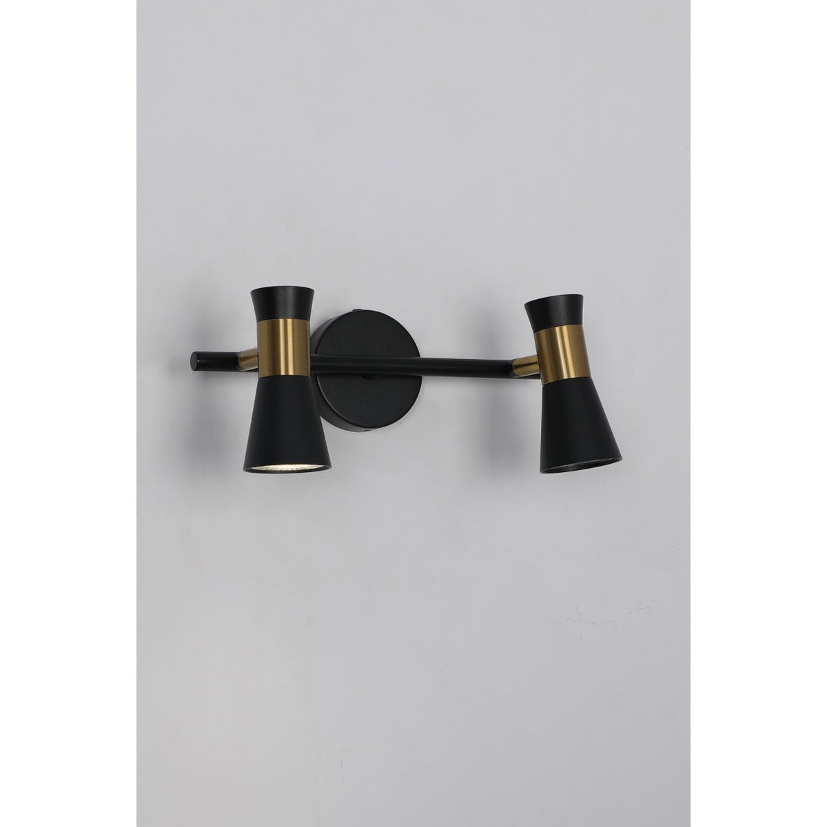 9977-2AB 2XGU10 Wall Light