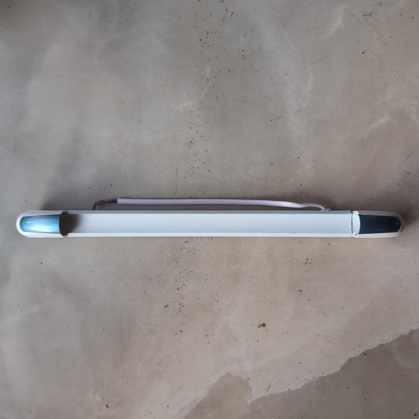 Philips 8w UVC Disinfection Tube 1 Feet with Cord Switch - 1 Feet 8w  with cord switch