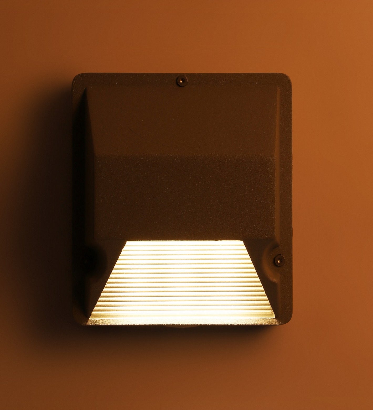 Grey Metal Outdoor Wall Light Le-1221-WW-3x1