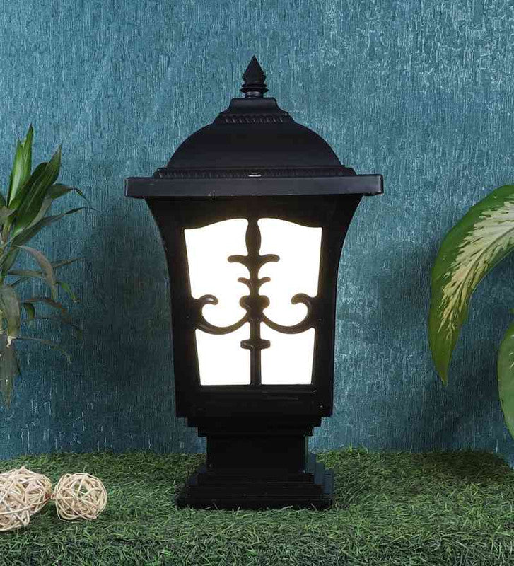 Voltira Black Iron Gate Light  | B22 holder | Included Bulb | Eliante by Jainsons Lights
