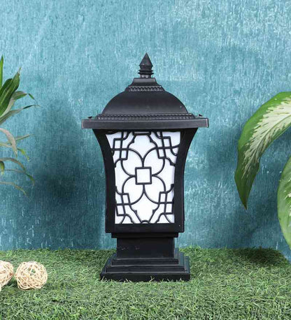 Fyrora Black Iron Gate Light  | B22 holder | Included Bulb | Eliante by Jainsons Lights