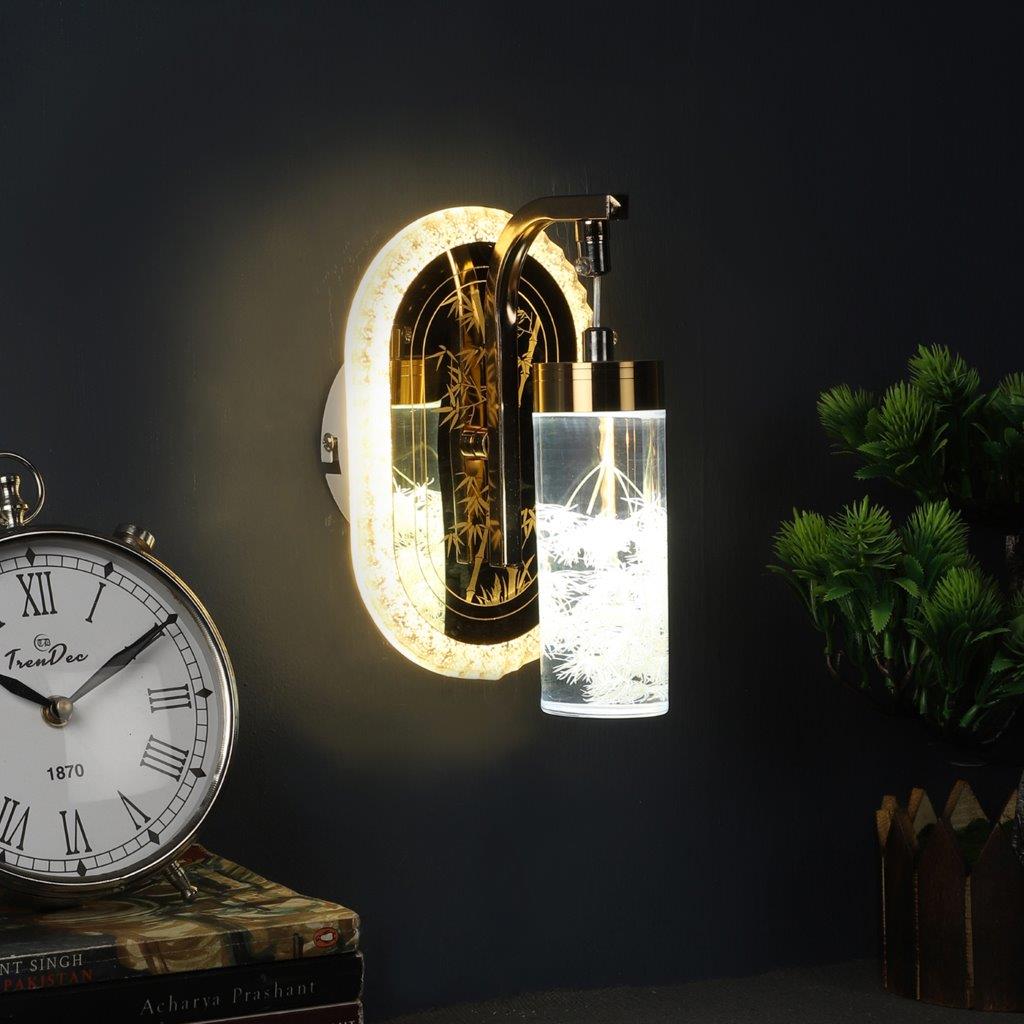 White Metal Wall Light - R-11-1W - Included Bulb