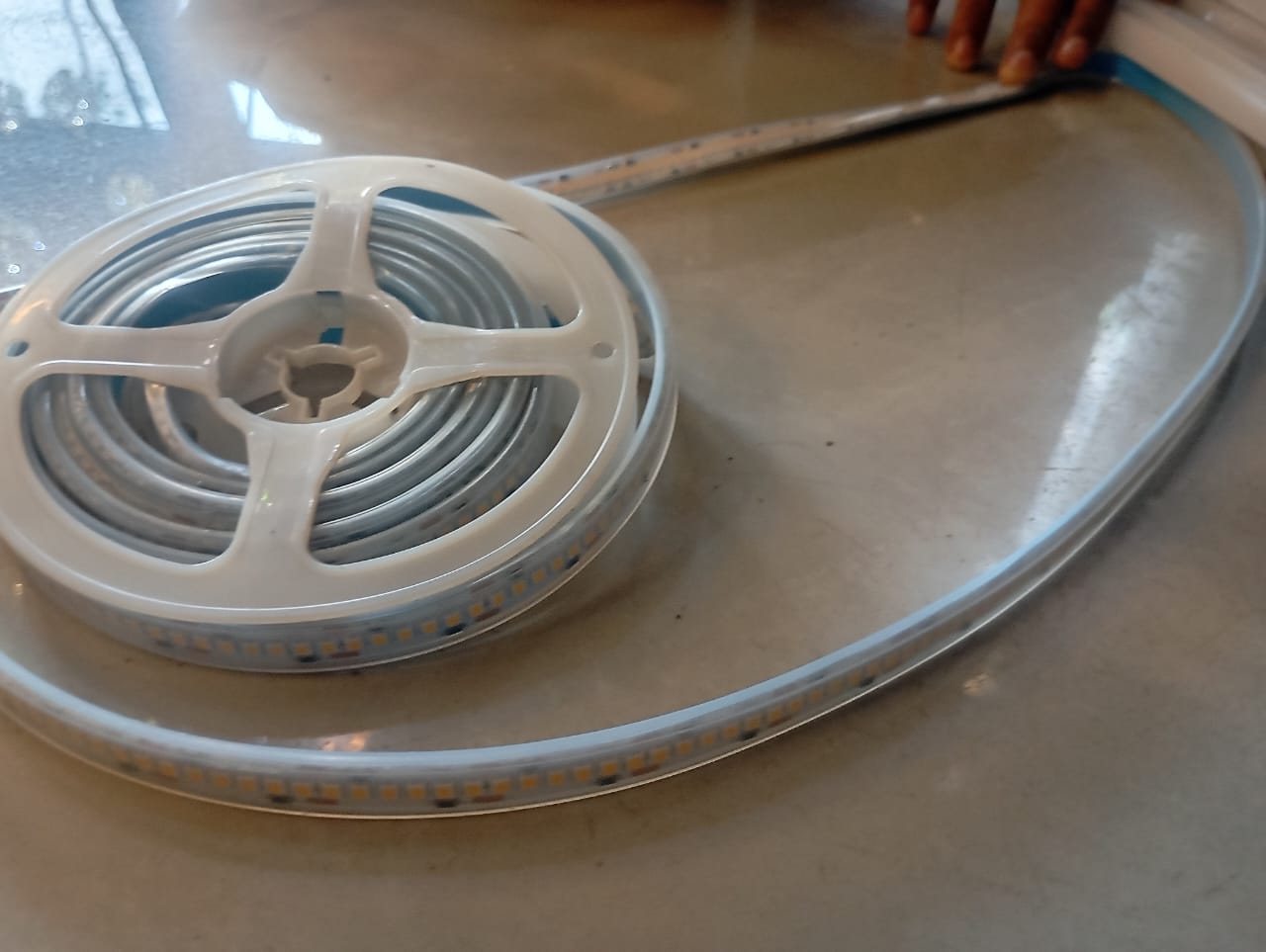 JS-ELT 2835-240 Led 17.5w/m-10mm-24v-IP65 Waterproof Led Strip Light 5m Role
