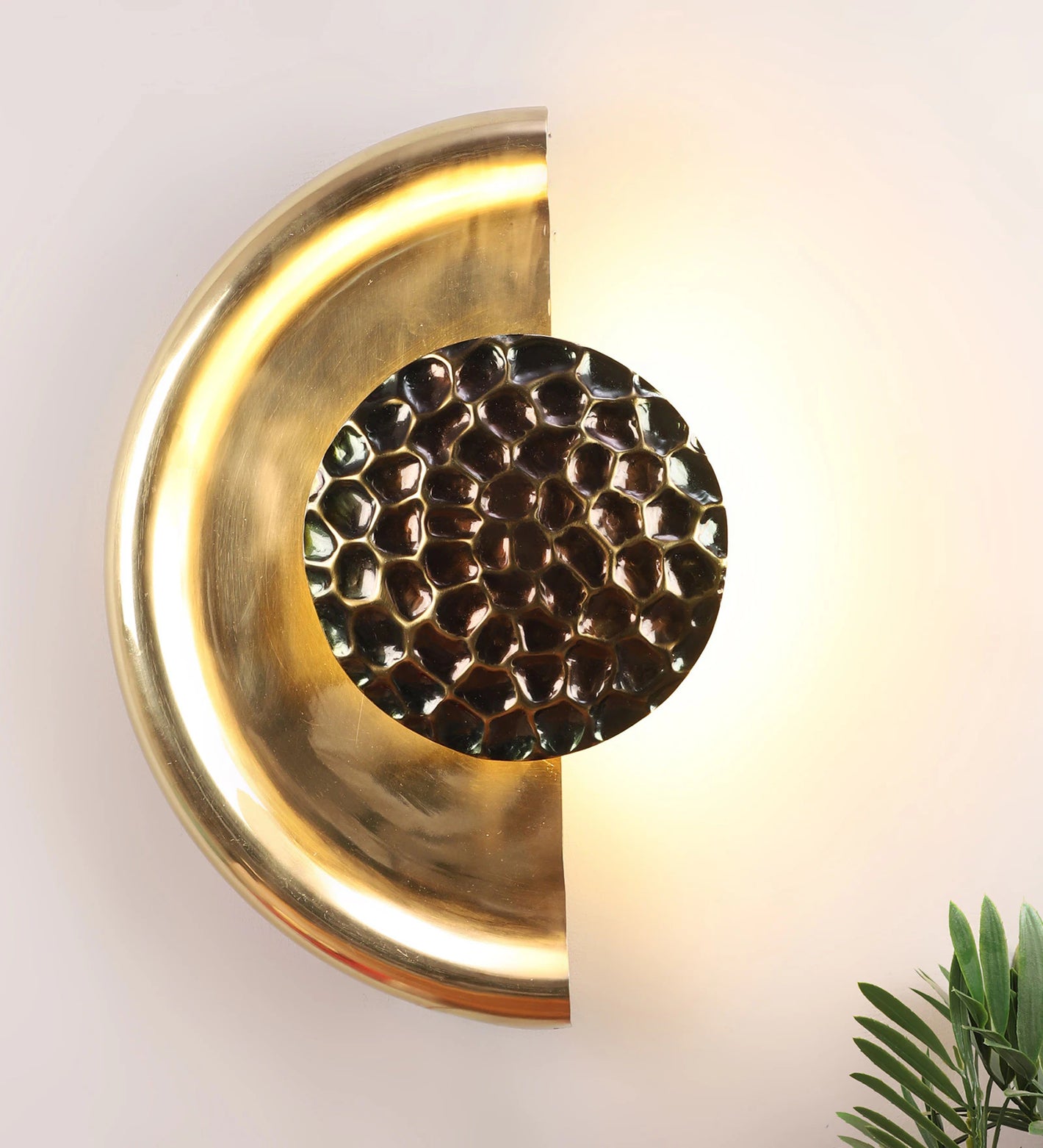 Brass Antique Metal Wall Light | 1013 | Included Bulb | Eliante by Jainsons Lights