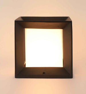 ELIANTE Modern Gate Light | Black Iron | B22 Holder | Decorative Light for Outdoor Terrace | LED Lamp Included | 3 Years Warranty
