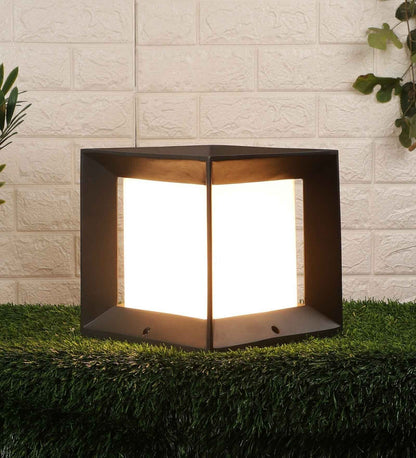 Nilon Grey Metal Gate Light | 2408-BIG | Included Bulb | Eliante by Jainsons Lights