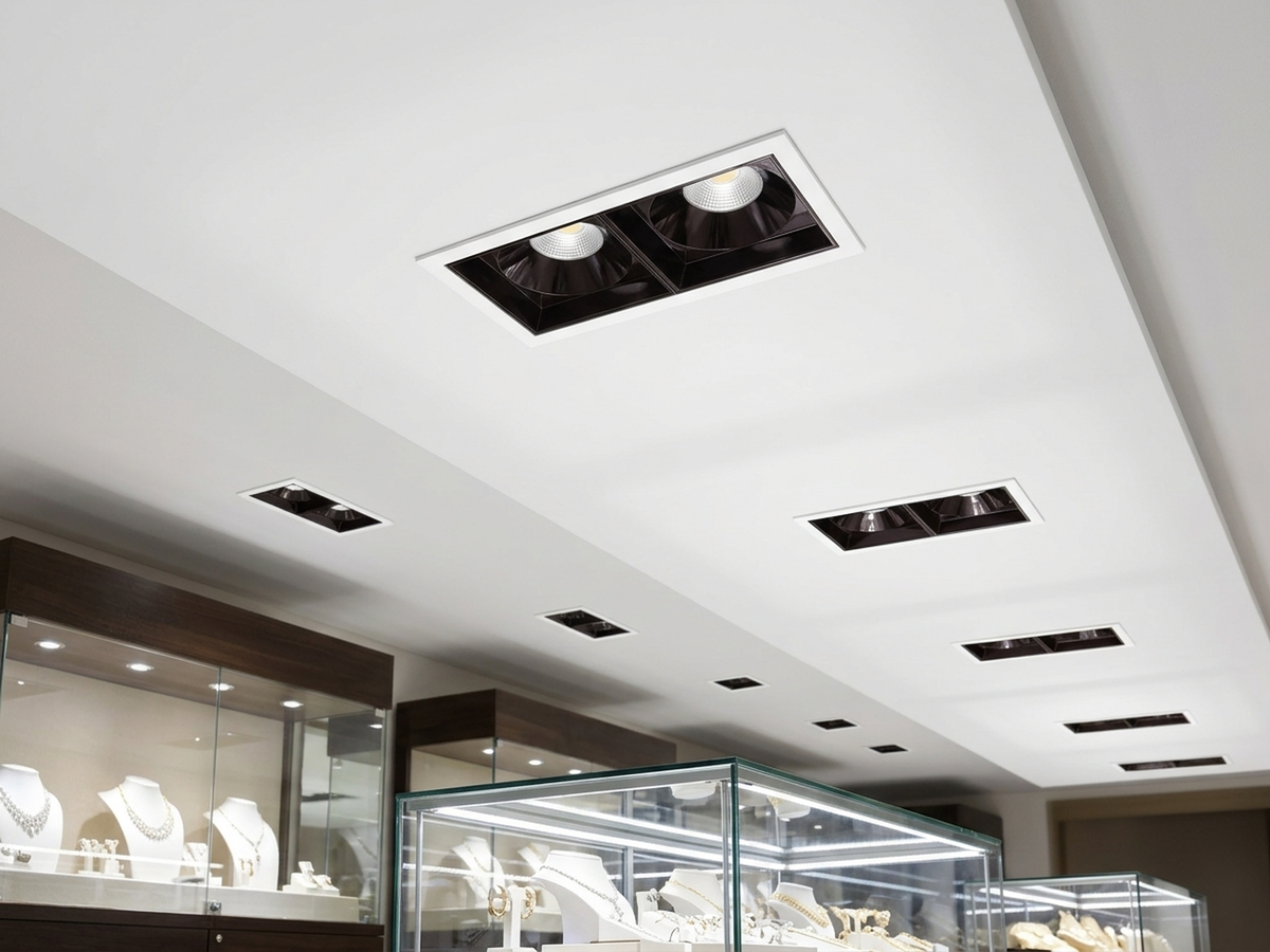 Glanza COB spotlights installed – jewellery store