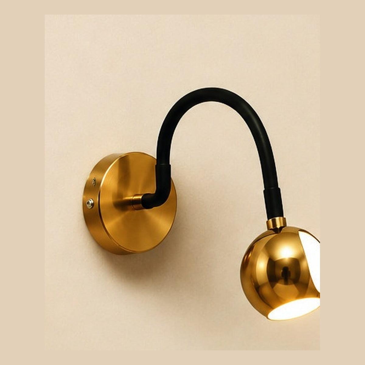 Luna Spot Light, gold finish