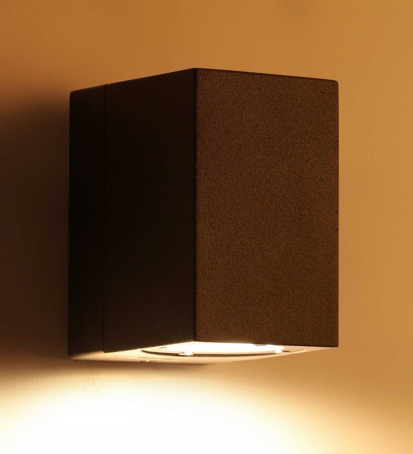 Grey Metal Outdoor Wall Light Le-1016-3x1-WW