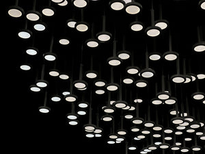 Raindrop Disc Cluster Chandelier – A Cloud-Like Statement for Grand Lobbies