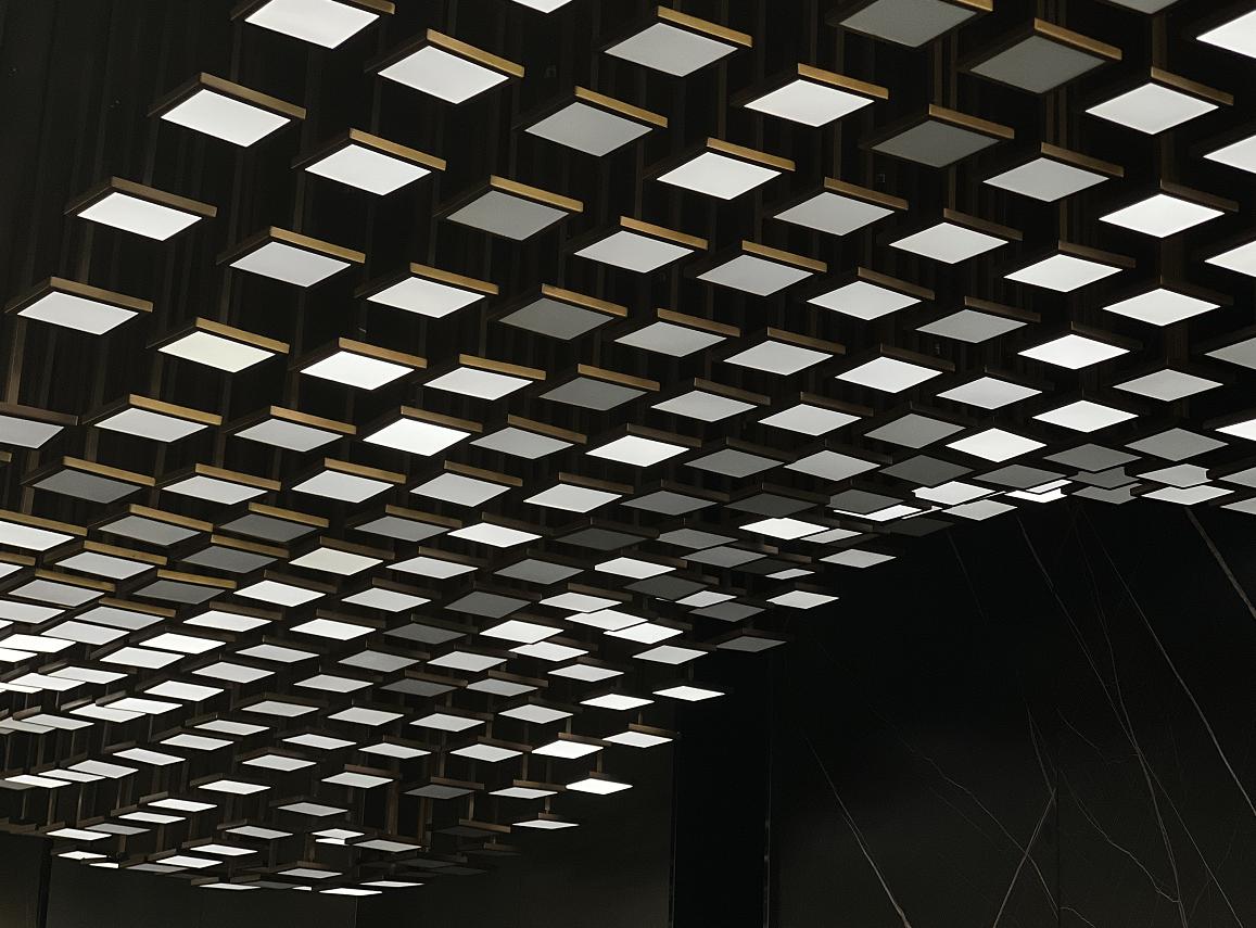Cascading Diamond Panel Canopy Chandelier – A Sculptural Ceiling Feature for Grand Lobbies