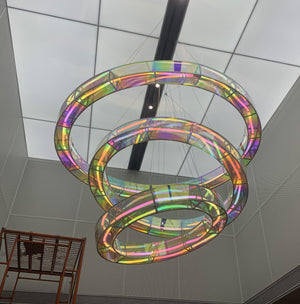 Iridescent Interlocking Rings Chandelier – A Contemporary Statement for Modern Interiors