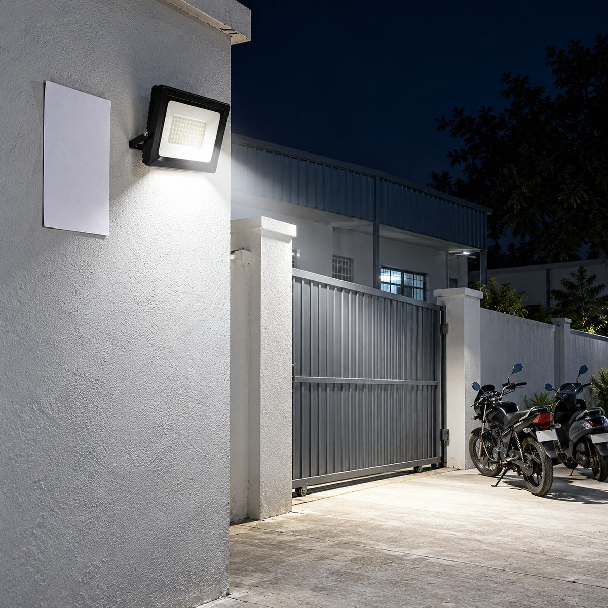 Ligor, A-Class And Black-Series LED Flood Lights - 30W Leopard Flood Light, 100W Leopard Flood Light, 150W Leopard Flood Light, 200W Leopard Flood Light