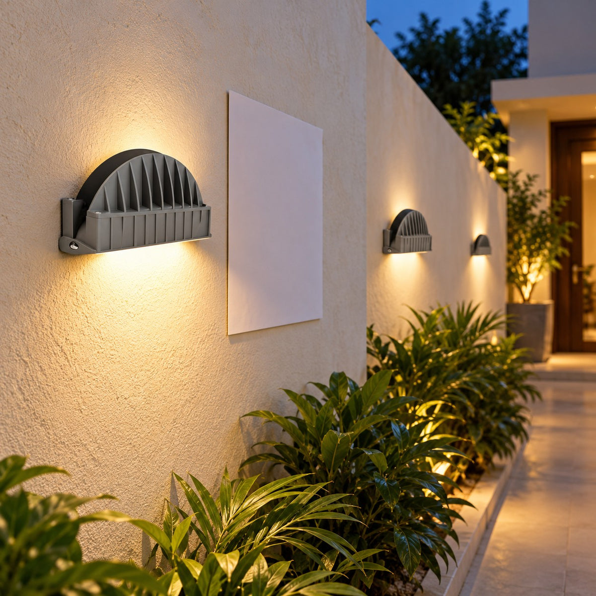 Decorative Outdoor LED Wall Lights – Range 2 - 9W Half Streak Light