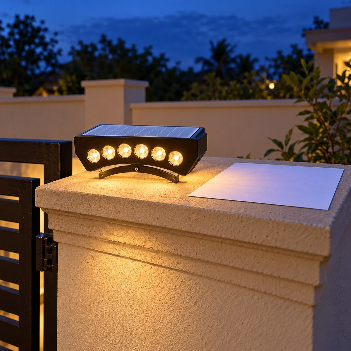 Solar LED Wall And Gate Lights - 5W Solar Tree / Roof Hug Light