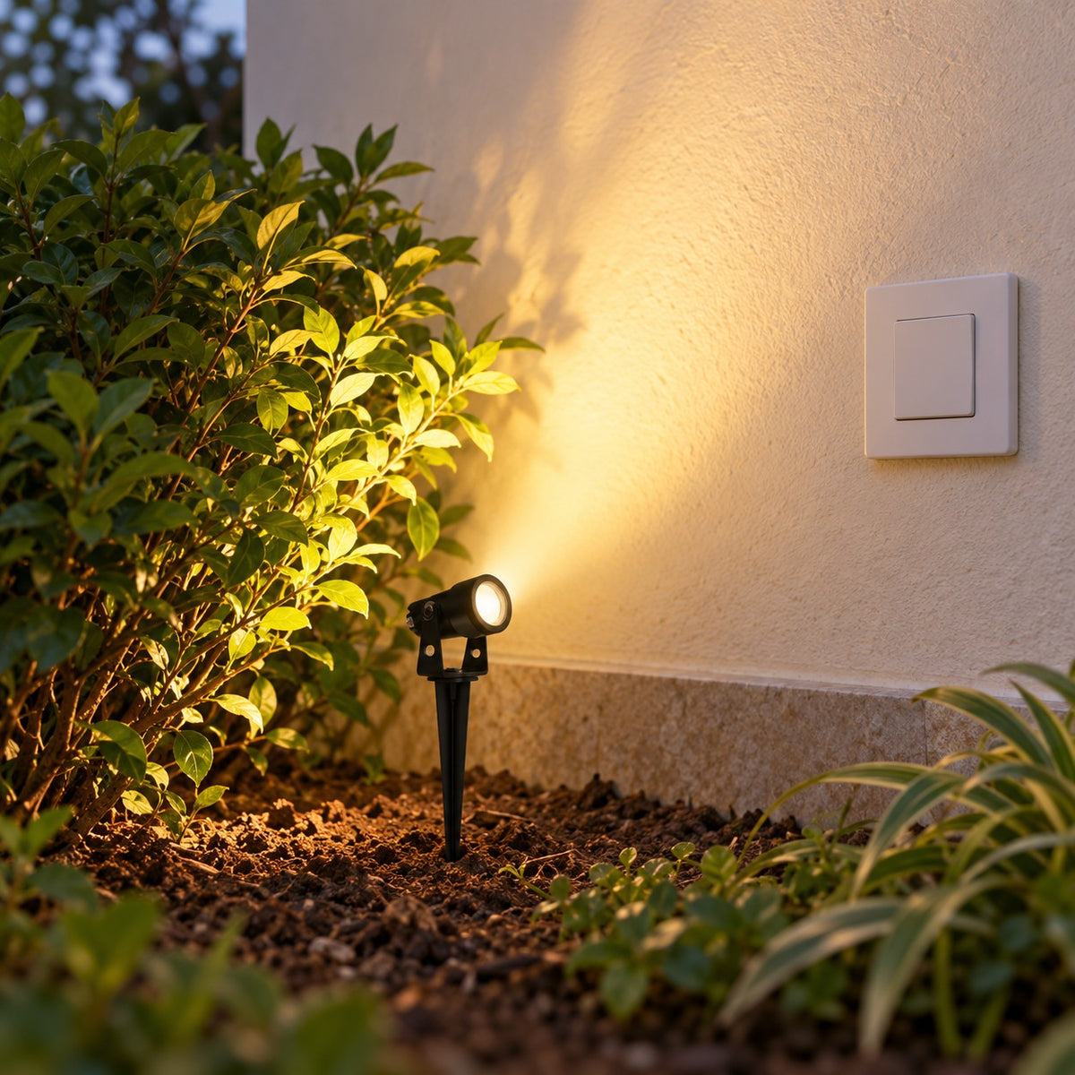 Mains And Solar Garden LED Spike Lights - 5W COB Outdoor Neo Spike
