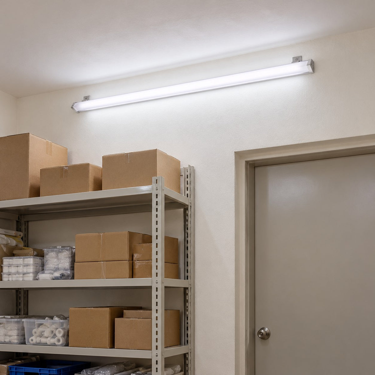 Indoor And Waterproof LED Tubes And Battens - 9W T5 Rayo Tube Center Cord, 18W T5 Rayo Tube Center Cord