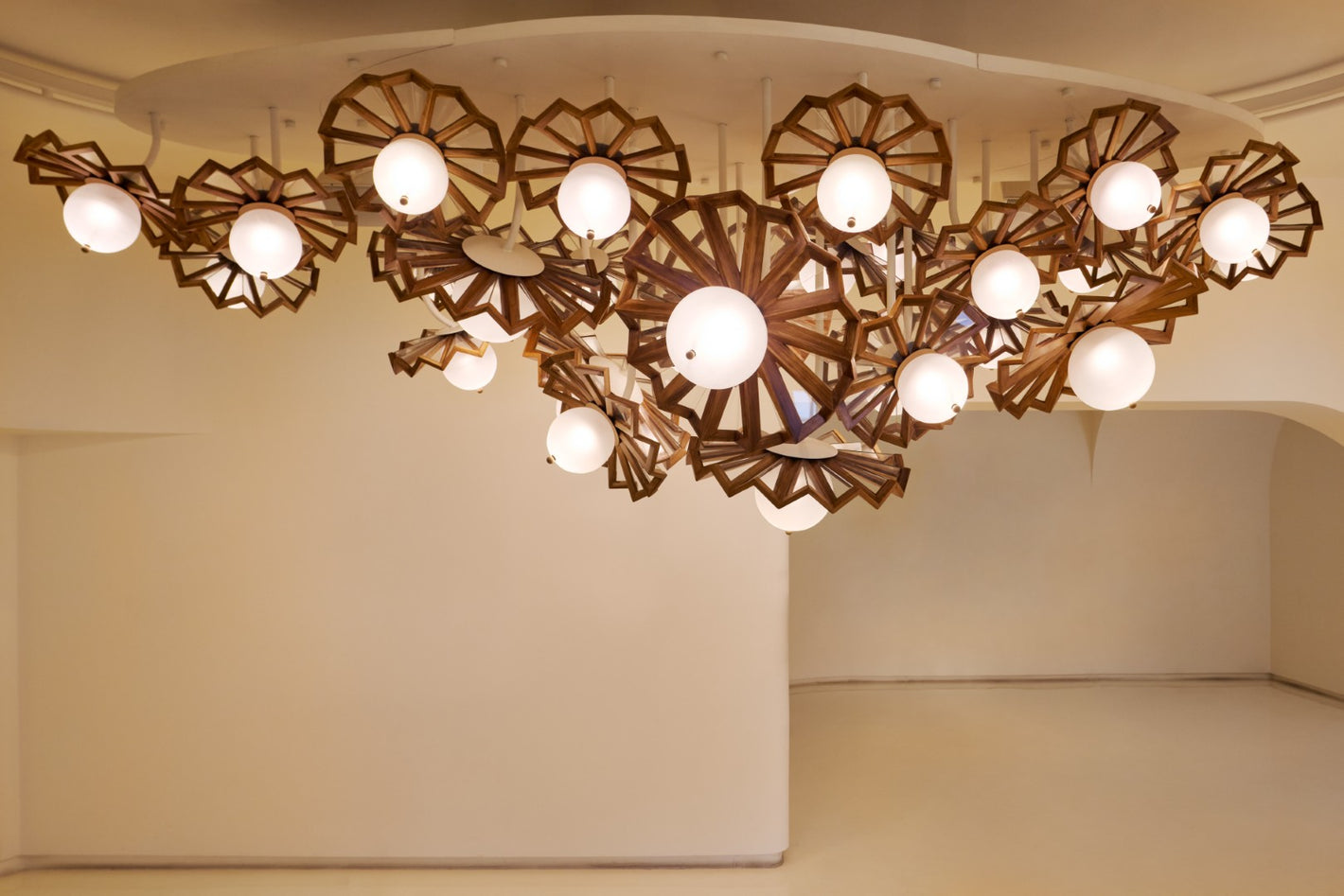 Sunburst Wood Fan Cluster Chandelier – A Statement Piece for Double-Height Lobbies