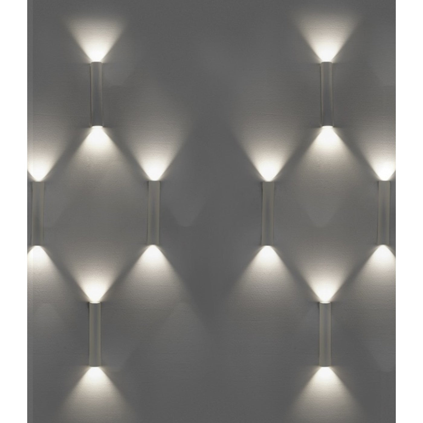 SLEEK 9W-Shining chrome Led Wall Light