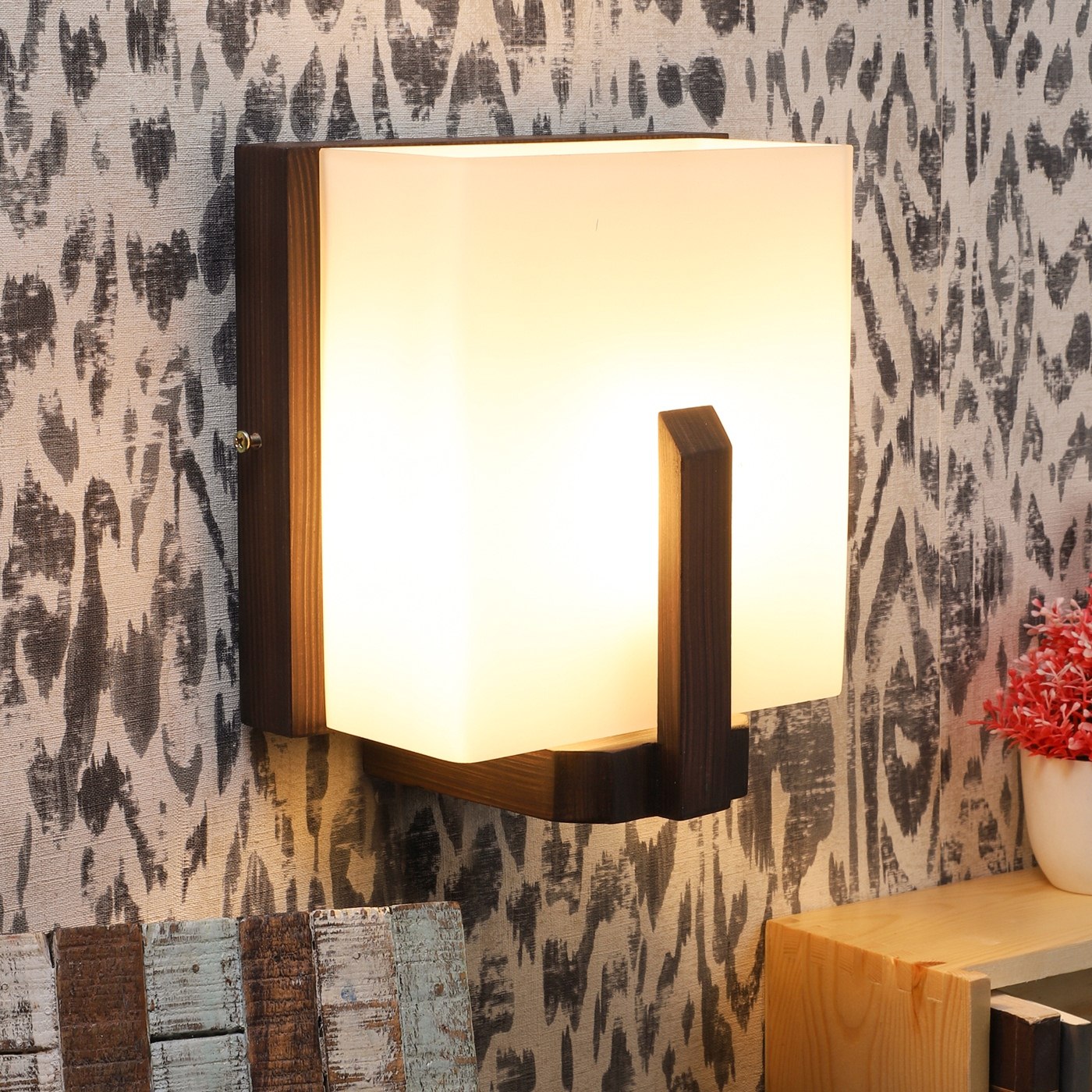 Wooden Wood Wall Light -S-193-1W - Included Bulb