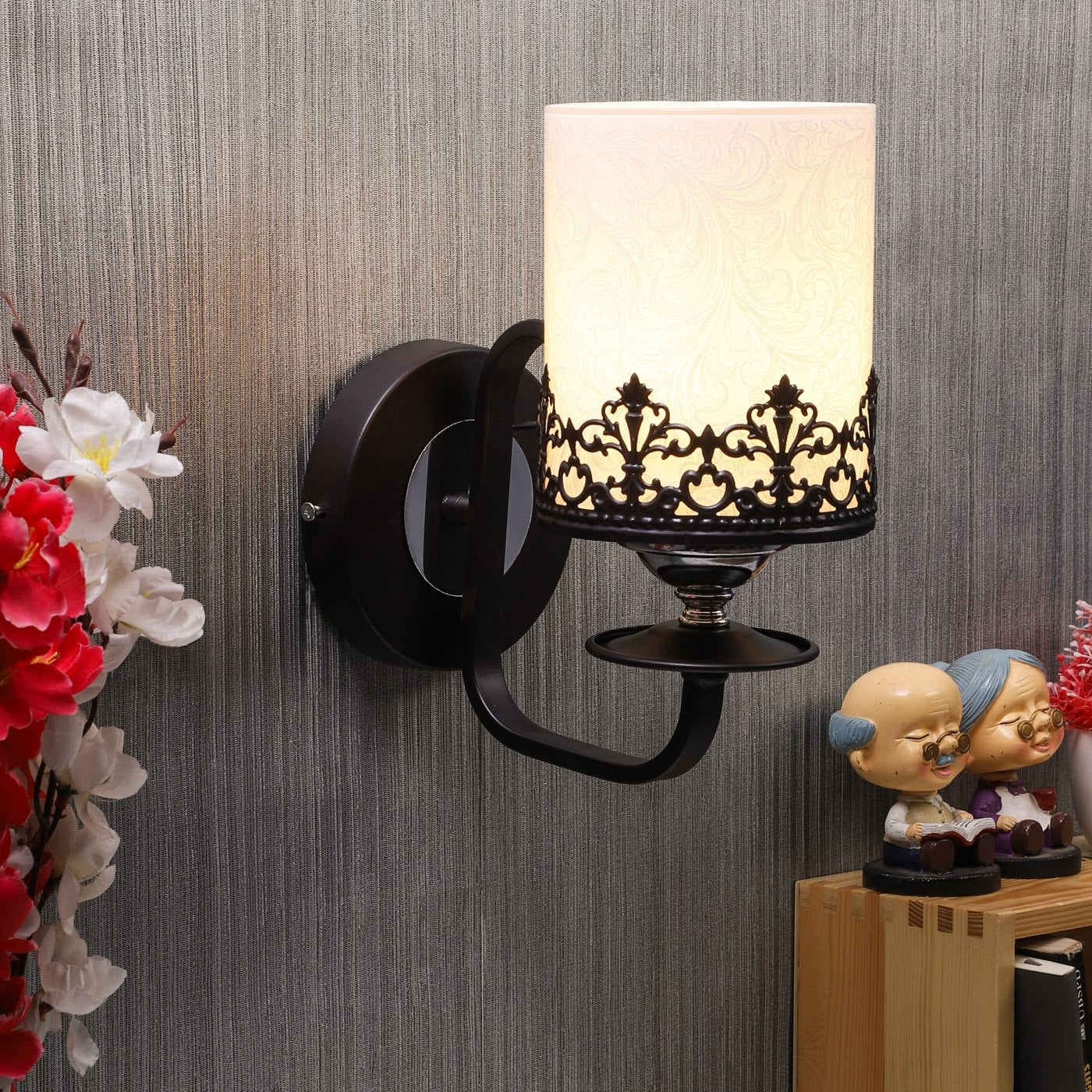 Black Metal Wall Light -S-261-1W - Included Bulb